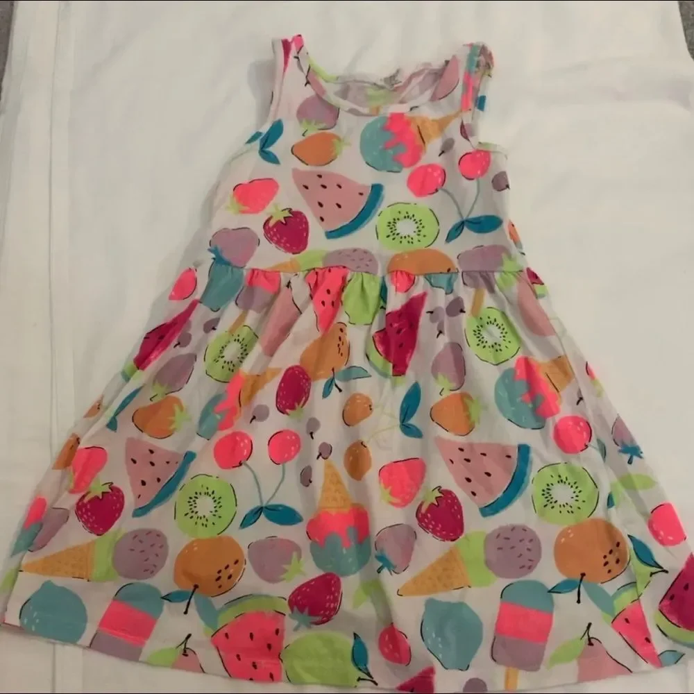 H&M Dress Size 5-6 Knee Length Mulicolor Dress